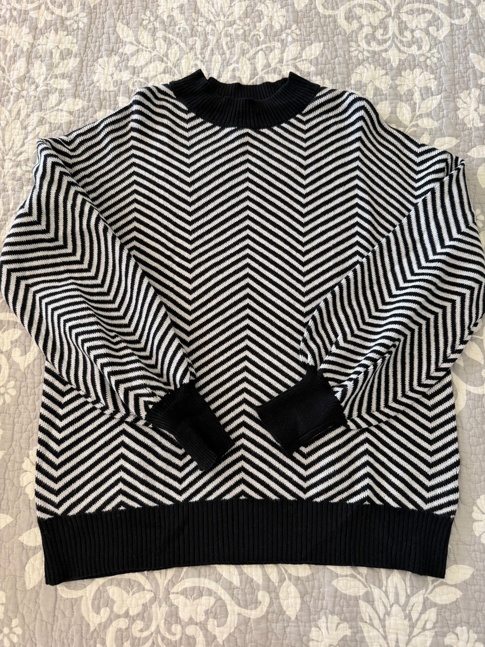 Amazon Black & White Chevron Crewneck Sweater - Women